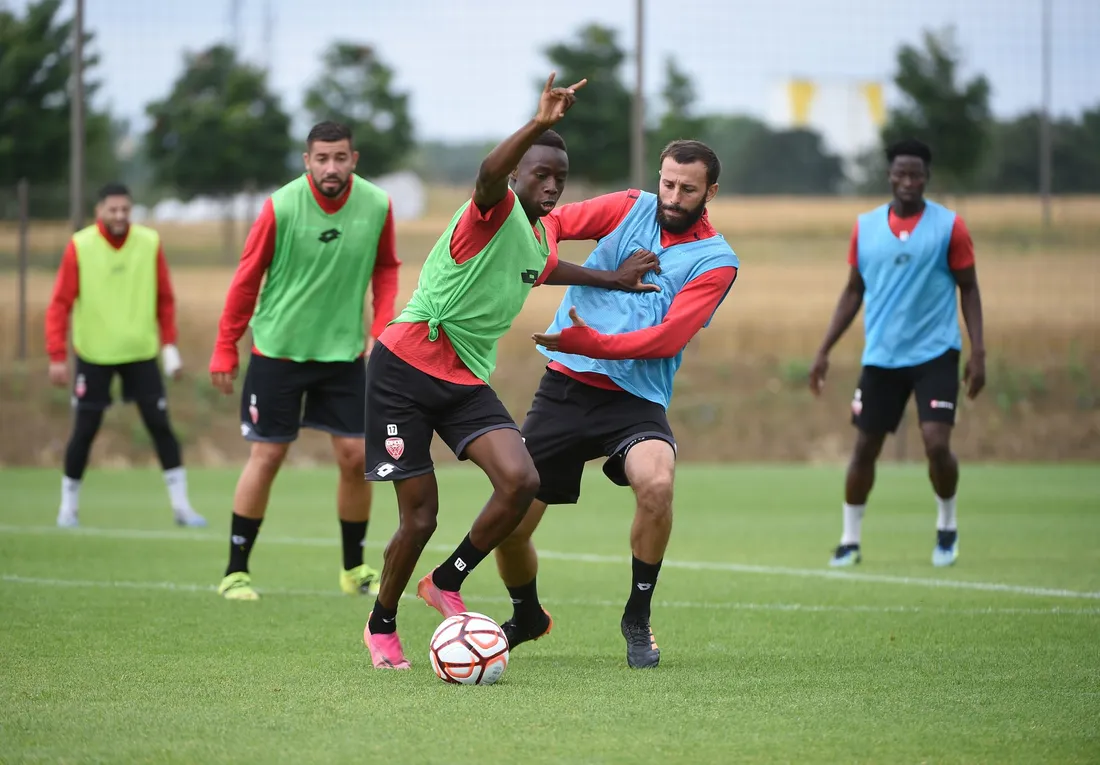 Les joueurs du DFCO disputeront ce vendredi soir leur premier match amical de l’été 